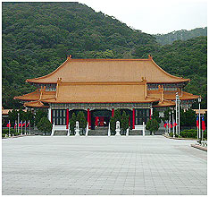 충렬사 전경